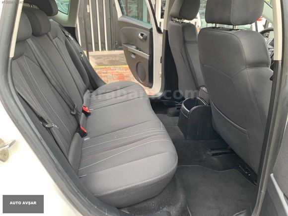 DİZEL OTOMATİK MASRAFSIZ COPA PLUS PAKET TEMİZ AİLE ARACI