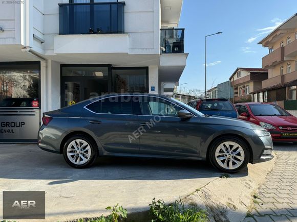 AER MOTORS'DAN OCTAVİA e-TEC 1.0 TSI PREMİUM HYBRD 88 BİNDE DSG