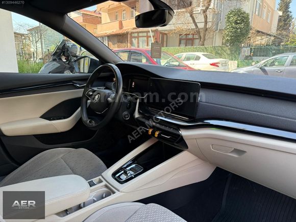 AER MOTORS'DAN OCTAVİA e-TEC 1.0 TSI PREMİUM HYBRD 88 BİNDE DSG
