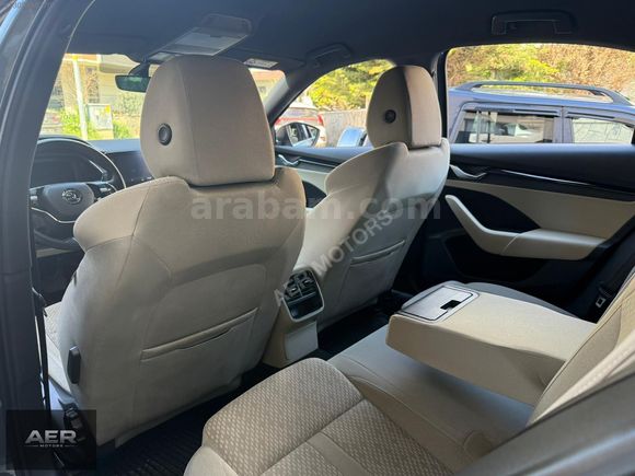 AER MOTORS'DAN OCTAVİA e-TEC 1.0 TSI PREMİUM HYBRD 88 BİNDE DSG