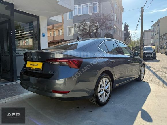 AER MOTORS'DAN OCTAVİA e-TEC 1.0 TSI PREMİUM HYBRD 88 BİNDE DSG