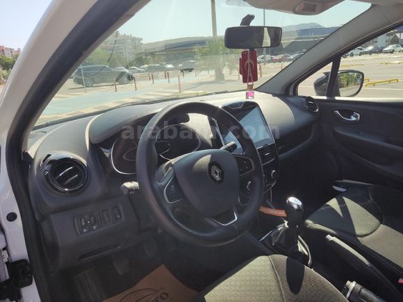 Sahibinden Renault Clio 0.9 TCe Sport Tourer Touch 2020 Model Ankara 39.000 km Beyaz