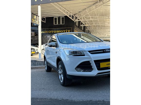 Sahibinden Ford Kuga 1.5 EcoBoost Titanium 2015 Model
