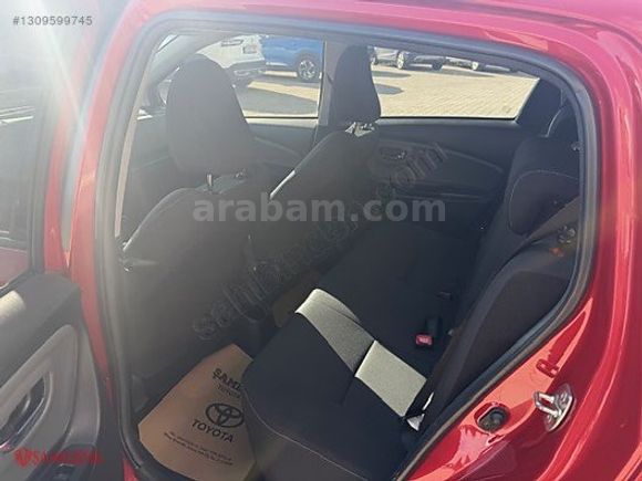 ŞAMLIOĞLU TOYOTA VE BYD BAYİ/YARİS 1.33 STYLE CAM TAVAN OTOMATİK