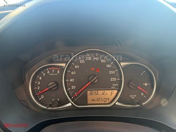 ŞAMLIOĞLU TOYOTA VE BYD BAYİ/YARİS 1.33 STYLE CAM TAVAN OTOMATİK