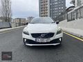 BAY-CAR VOLVO V40 CROSS COUNTRY ADVANCE POWERSHIFT 1.6 D2