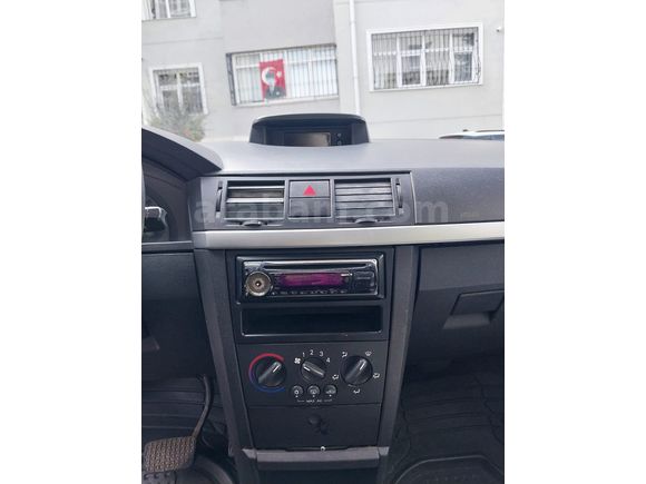 Sahibinden Opel Meriva 1.6 Essentia 2004 Model 