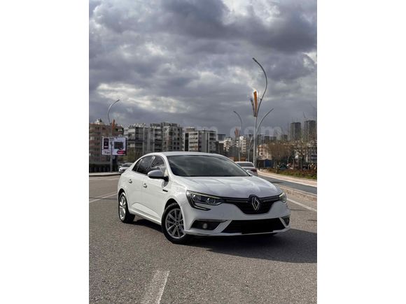 Sahibinden Renault Megane 1.5 Blue DCI Touch 2020 Model 