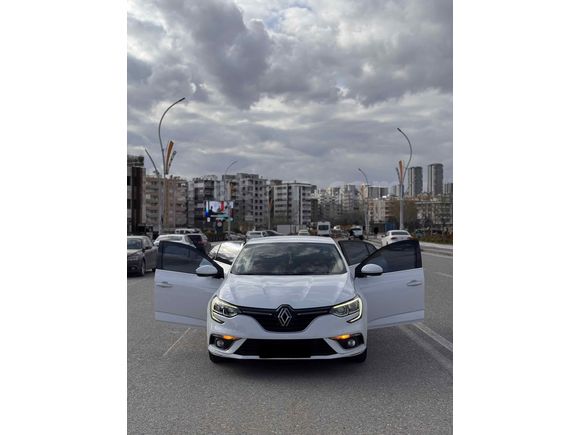 Sahibinden Renault Megane 1.5 Blue DCI Touch 2020 Model 