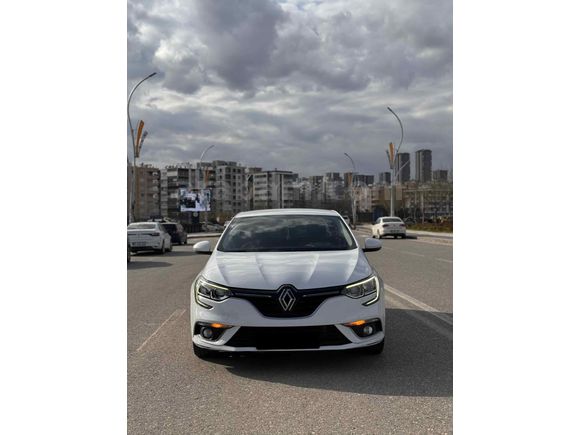 Sahibinden Renault Megane 1.5 Blue DCI Touch 2020 Model 