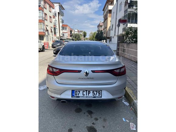 Sahibinden Renault Megane 1.5 Blue DCI Touch 2020 Model 