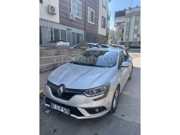 Sahibinden Renault Megane 1.5 Blue DCI Touch 2020 Model 
