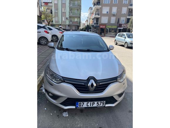 Sahibinden Renault Megane 1.5 Blue DCI Touch 2020 Model 
