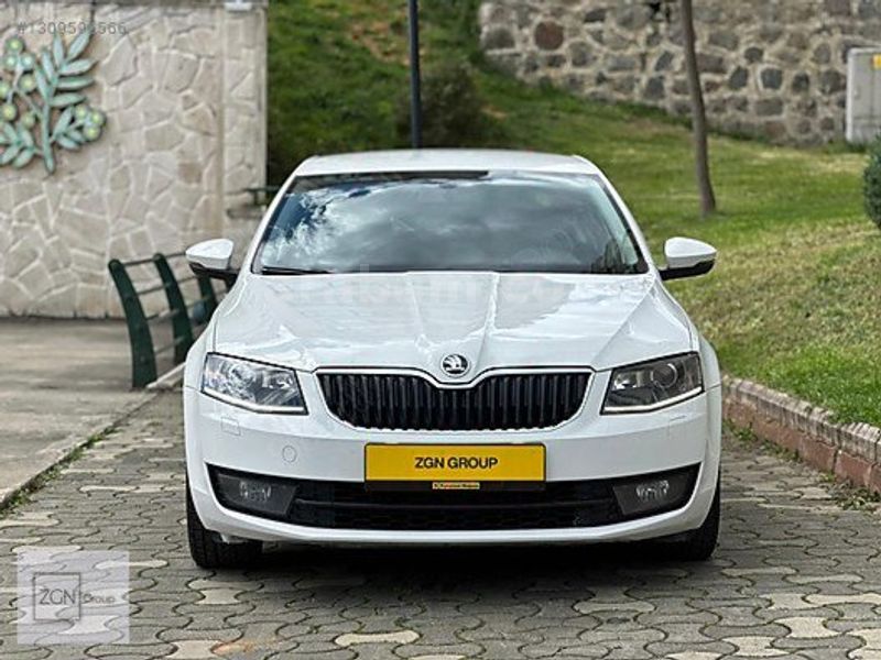 2015 SKODA OCTAVİA 1.6 TDI STYLE DSG / TÜM AĞIR BAKIMLARI YAPILI