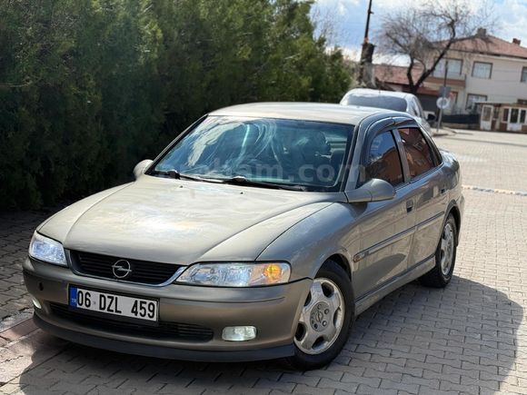 inden Opel Vectra 2.0 GLS 2000 Model