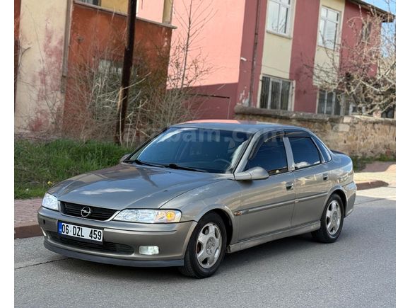 inden Opel Vectra 2.0 GLS 2000 Model
