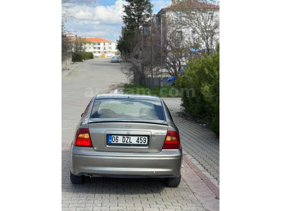 inden Opel Vectra 2.0 GLS 2000 Model
