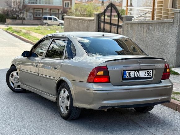 inden Opel Vectra 2.0 GLS 2000 Model