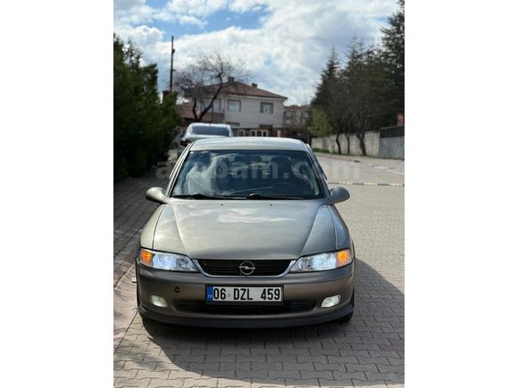 inden Opel Vectra 2.0 GLS 2000 Model
