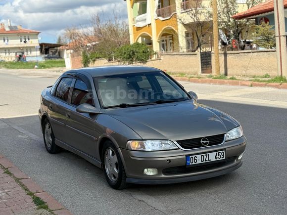 inden Opel Vectra 2.0 GLS 2000 Model