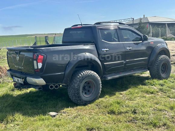 Sahibinden Nissan Navara 2.3 dCi 4x4 2016 Model  123.500 km Siyah
