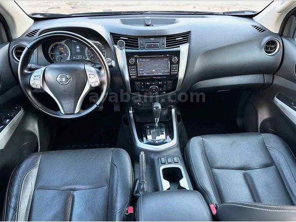 Sahibinden Nissan Navara 2.3 dCi 4x4 2016 Model  123.500 km Siyah