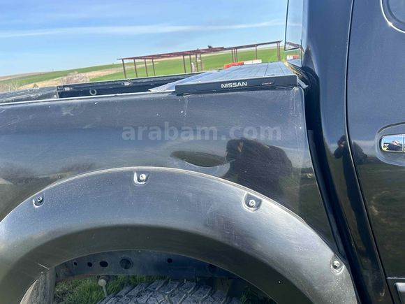 Sahibinden Nissan Navara 2.3 dCi 4x4 2016 Model  123.500 km Siyah