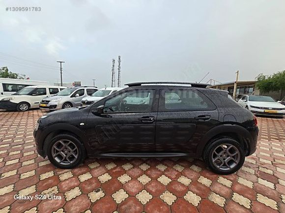 AYNACILAR OTOMOTİV DEN 2017 C4 CACTUS 78 BİNDE