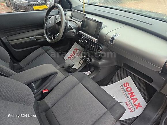 AYNACILAR OTOMOTİV DEN 2017 C4 CACTUS 78 BİNDE