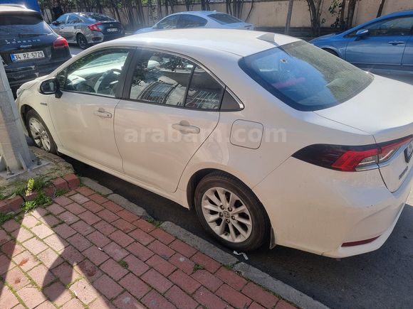 Sahibinden Toyota Corolla 1.8 Hybrid Dream 2021 Model İstanbul