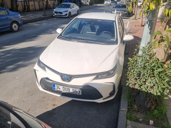Sahibinden Toyota Corolla 1.8 Hybrid Dream 2021 Model İstanbul