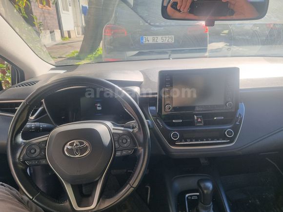Sahibinden Toyota Corolla 1.8 Hybrid Dream 2021 Model İstanbul
