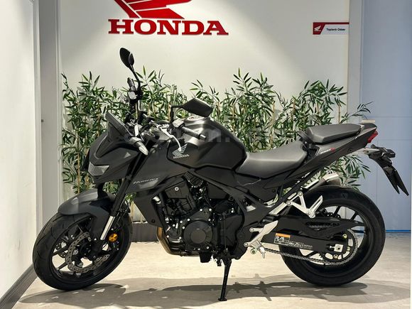 YETKİLİ BAYİ HONDA AÇAR'DAN CB750 HORNET NAKİT'E ÖZEL FİYAT !