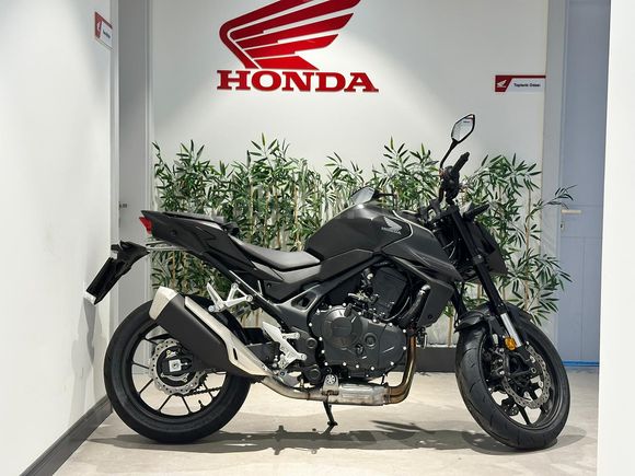 YETKİLİ BAYİ HONDA AÇAR'DAN CB750 HORNET NAKİT'E ÖZEL FİYAT !