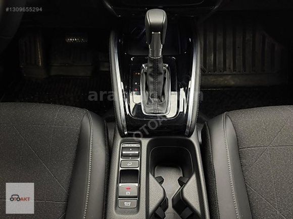 HR-V 1.5 e-HEV Hybrid Advance CVT ( İLK SAHİBİ&HATASIZ&DÜŞÜK KM)