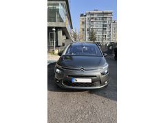TEK ELDEN KULLANILMIŞ AİLE ARACI KABLOSUZ CARPLAY/ANDROID AUTO