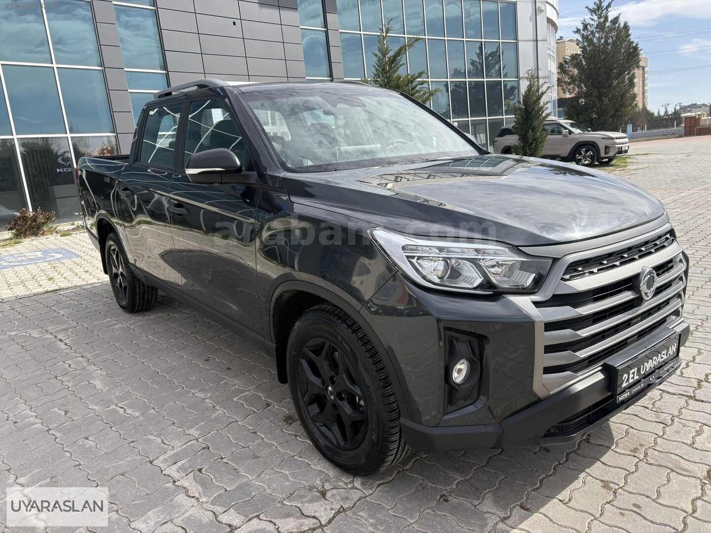 Galeriden KGM SsangYong Musso Grand 2.2 D Platinum Plus 2024 Model Konya 6.001 km Gri 3