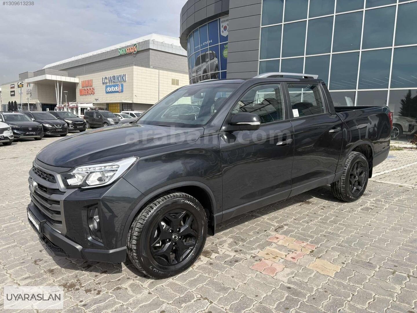 Galeriden KGM SsangYong Musso Grand 2.2 D Platinum Plus 2024 Model Konya 6.001 km Gri 4
