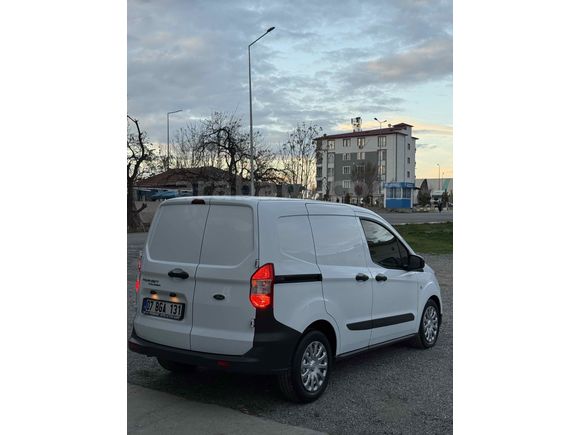 Sahibinden Ford Transit Courier 1.5 TDCi Trend 2023 Model 