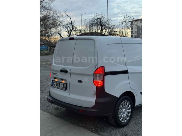 Sahibinden Ford Transit Courier 1.5 TDCi Trend 2023 Model 