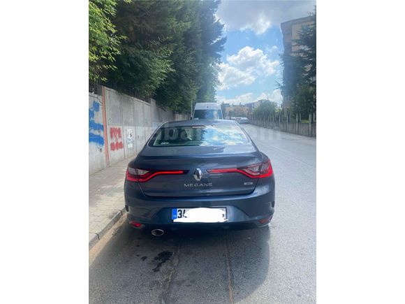 ACİL SATILIK MEGANE BAKIMLI AİLE ARACI