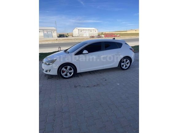 Sahibinden Opel Astra 1.3 CDTI ecoFLEX Sport 2012 Model  185.000 km Beyaz