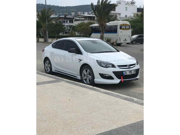 Aradığım araçı bulduğum için kısa süreliğine 980 binden fiyat düşürdüm
Sahibinden Opel Astra 1.6 CDTI Sport 2014 Model Bitlis 172.000 km Beyaz