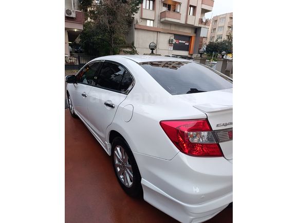 Sahibinden Honda Civic FB7 2013 Premium Değişensiz 95bin km