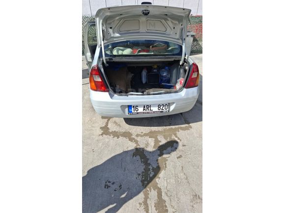 Sahibinden Renault Clio 1.4 Expression 2002 Model