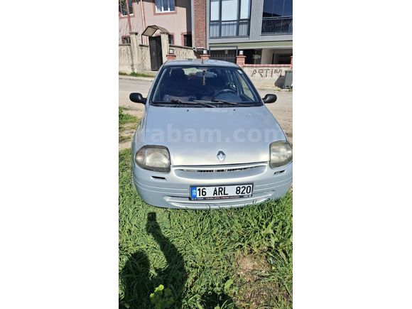 Sahibinden Renault Clio 1.4 Expression 2002 Model