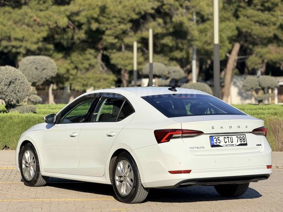Skoda Octavia 1.0 e-Tec Elite 2021 Model İzmir