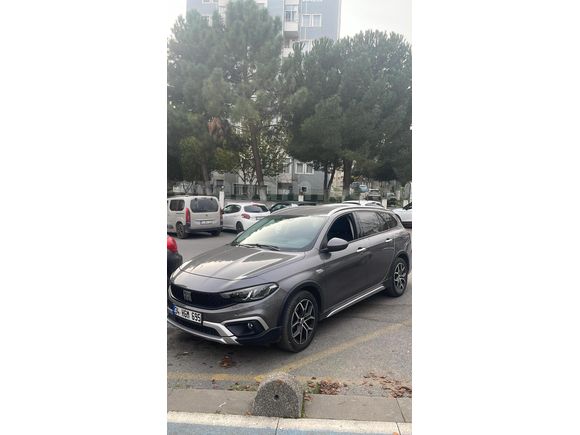 Sahibinden Fiat Egea Cross 1.6 Multijet Wagon loung plus konfor ve güvenlik paket 2023 Model İstanbul