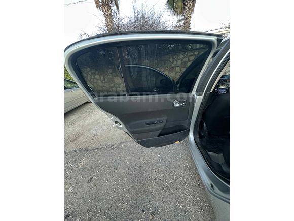 Digital klima  Renault Megane 1.5 dci Gri