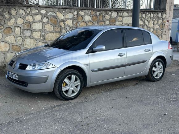Digital klima  Renault Megane 1.5 dci Gri